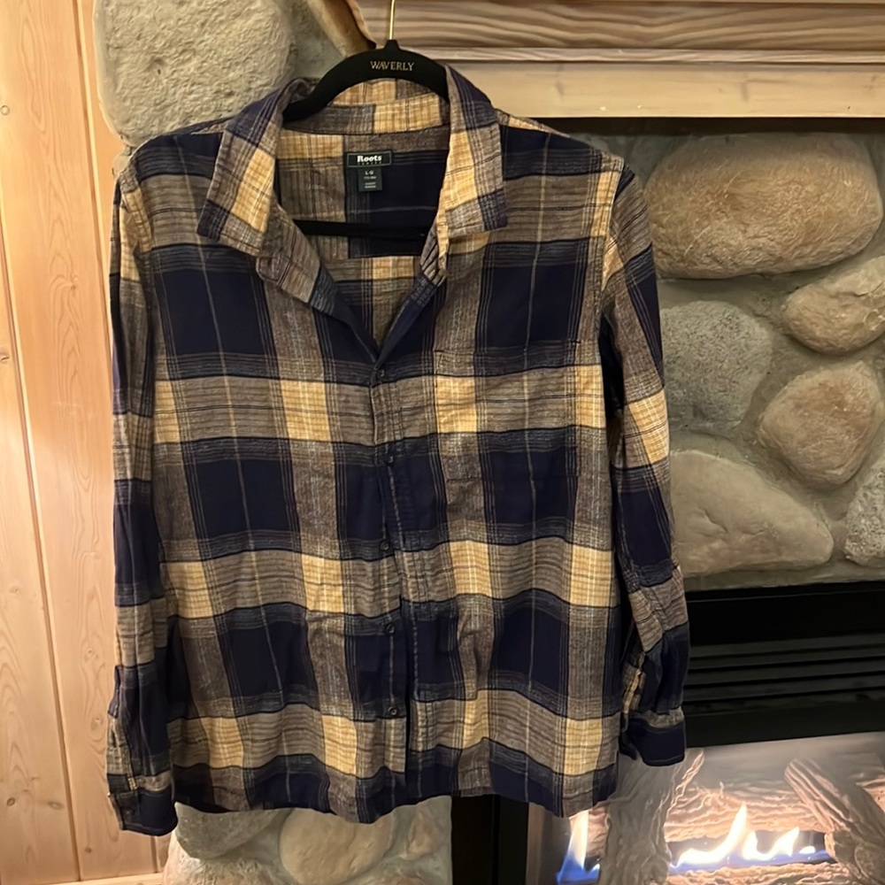 ROOTS 🍁 🇨🇦 Flannel Size 170/L